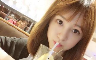 娱乐圈主播吃瓜,主播吃瓜，揭秘明星幕后故事